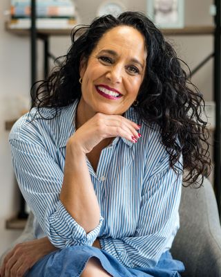 Photo of Belisa Davis, Associate Professional Clinical Counselor, APCC