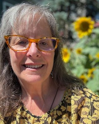 Photo of Missy Helen Scherr-Phillips, Art Therapist, MA, ATR-BC, LCPAT