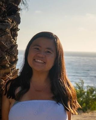 Photo of Stacey Yee, Associate Clinical Social Worker, ACSW