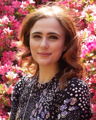 Photo of Dr Ellie Stankovska - Dr Ellie S, Psychologist, DCounsPsych, HCPC - Couns. Psych.