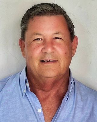 Photo of Wayne Kelsall Hadley, General Counsellor, ASCHP Wellness Counsellor