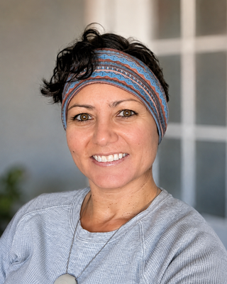 Photo of Emely Alcina, Registered Psychotherapist, MEd, RP, CCC