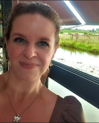 Photo of Alessa Werson, Psychologist, PsychD, HCPC - Clin. Psych.