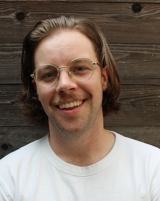 Photo of Noah Gelb, Registered Psychotherapist (Qualifying), BA