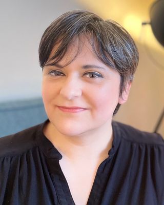 Photo of Eleni Henderson, Psychotherapist, DCounsPsych, MBACP