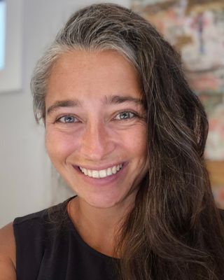 Photo of Julia Vlaming - Ottawa Art Therapy Inc, Registered Psychotherapist, CATA, CRPO