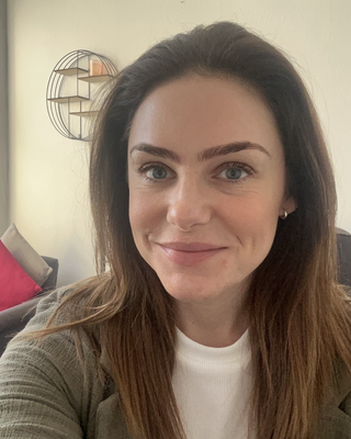Photo of Dr Hannah Puddephatt, Psychologist, PsychD, HCPC - Clin. Psych.