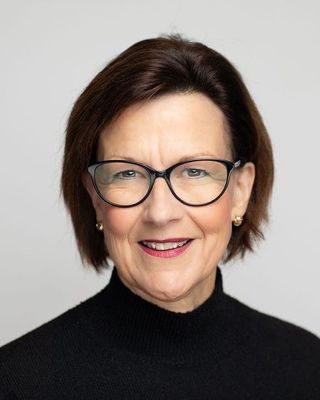 Photo of Fiona Pope, Counsellor, MA, MBACP Accred