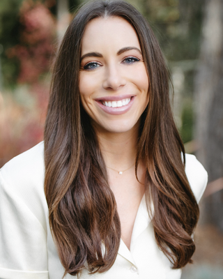 Photo of Lauren Stern, Licensed Professional Clinical Counselor in Larkspur, CA