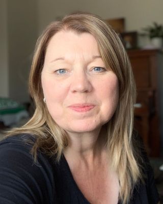 Photo of LeeAnne Leister, Counsellor, MC, CCC