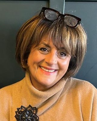 Photo of Orit Badouk Epstein, Psychotherapist, MUKCP