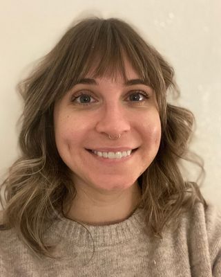 Photo of Alicia Renick, Pre-Licensed Professional, LMSW