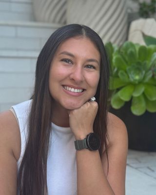 Photo of Daisee Duran, Marriage & Family Therapist, LMFT
