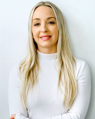 Photo of Kayla Schofield - Kalm Wellness Therapy , Registered Psychotherapist, RP