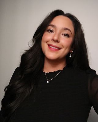 Photo of Gloria Zambrano, Registered Psychotherapist (Qualifying), BA, PgD, MACP