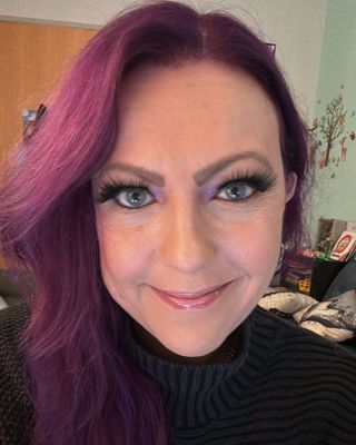 Photo of Jewel Schneider, LCSW