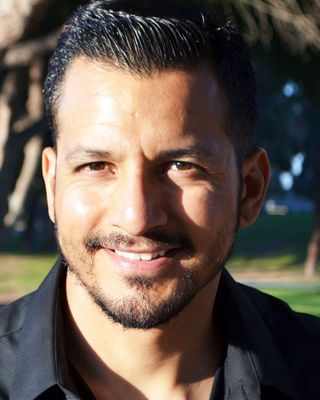 Photo of Luis Graciano, Marriage & Family Therapist in San Diego, CA