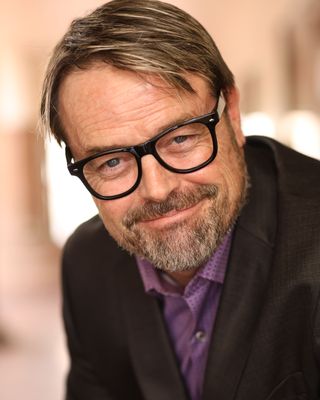 Photo of Derek Carroll, Marriage & Family Therapist, MA, MFT