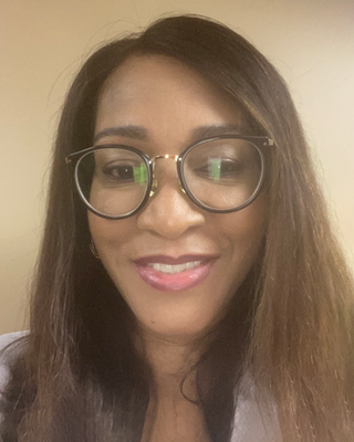 Photo of Roseline Umenyiora, Psychiatric Nurse Practitioner, PMHNP