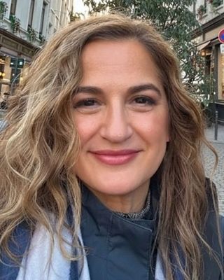 Photo of Skye Forshay, Marriage & Family Therapist, MA, LMFT