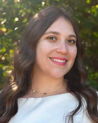 Photo of Victoria Kapper, Clinical Social Work/Therapist, MSW, LCSW
