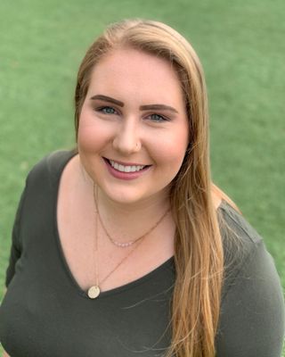 Photo of Eliza Stoney, Pre-Licensed Professional, MA, RMHCI