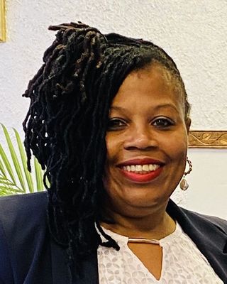 Photo of Roberta McGill, Clinical Social Work/Therapist, LCSW
