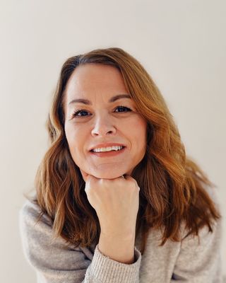 Photo of Shona Gibbs, Counsellor, MBACP