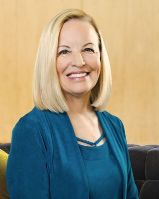 Photo of Dr. Lois Macdonnell, Psychiatrist, PMHNP