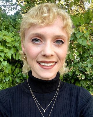 Photo of April Robertson, Clinical Social Work/Therapist, LCSW