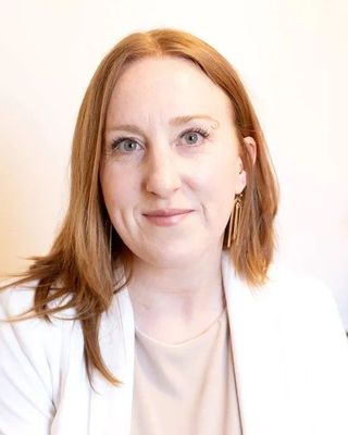Photo of Erin Lawrence, Pre-Licensed Professional, MACP, CCC