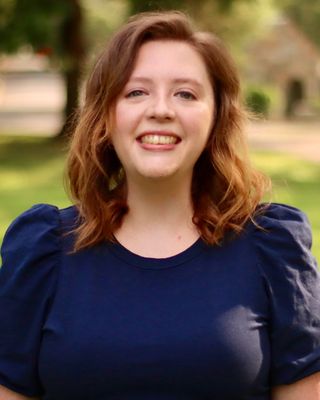 Photo of Hillary Roxas, Marriage & Family Therapist Associate, LMFTA