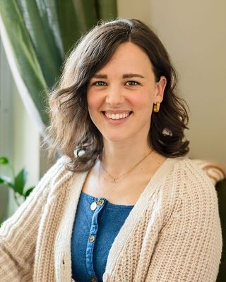 Photo of Lindsey Leach, Licensed Professional Counselor, MA, LPC