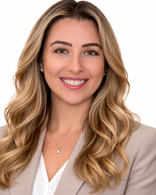 Photo of Alexa Cesarino, MFT-LP