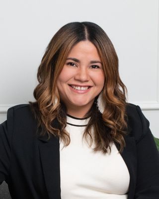 Foto de Isa Vélez Echevarría - PR Trauma Healing Institute, PSC, Psicólogo, Dr. en Psicología