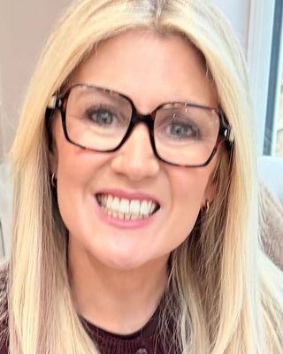 Photo of Wendy Fisher, Counsellor, MNCPS Acc.