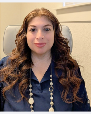 Photo of Anabel Robles, Marriage & Family Therapist, LMFT