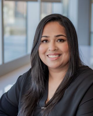 Photo of Sadaf Khan, Registered Psychotherapist (Qualifying)
