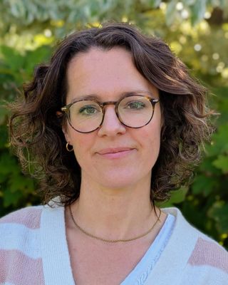 Photo of Pippa Taylor, Counsellor, MSc, MBACP Accred