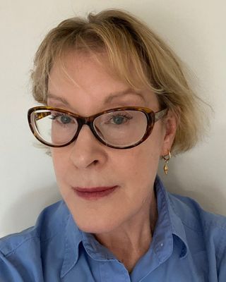 Photo of Karen Croft, Counsellor, MA, MBACP Accred