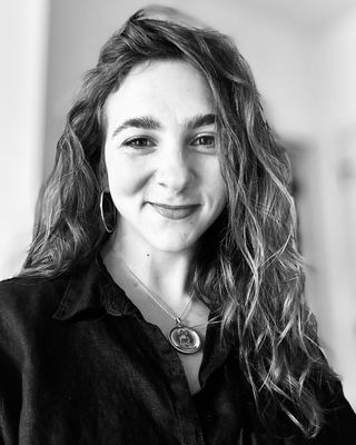 Photo of Julie Silverman, Marriage & Family Therapist, LMFT, R-DMT