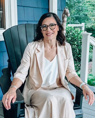 Photo of Anne Dalton, Psychiatric Nurse Practitioner, MSN, CRNP, PMHNPBC, PMHC