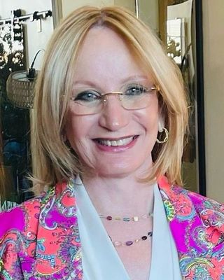 Photo of Dr. Peg Dawson - Dr. Peg Dawson: Sex, Trauma, and Couples Therapist, Counselor