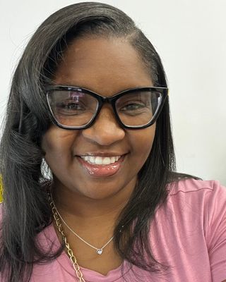 Photo of Takahya McIntyre, Clinical Social Work/Therapist, MSW, LCSW