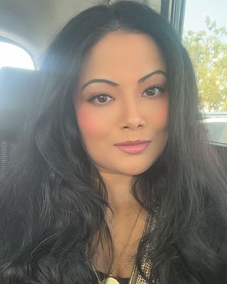 Photo of Dr Sabina Yasmin Rokib, Psychotherapist, CPsychol