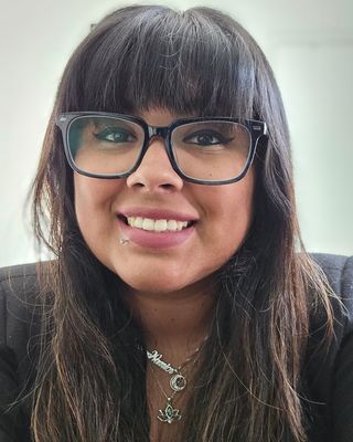 Photo of Karina Manrriquez Bilingual Associate Therapist, MA, AMFT, Pre-Licensed Professional