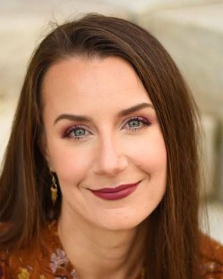 Photo of Lauren Bathgate - Guided in Nature: Pregnancy/Parent/Perimenopause, Clinical Social Work/Therapist, LCSW-C, PMH-C, CNIT