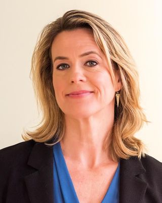 Photo of Cat Lynch Capowski, Clinical Social Work/Therapist, LCSW-R, RYT-300