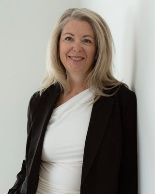 Photo of Kelli-Anne Tosh, Registered Psychotherapist, CYW, BACYC