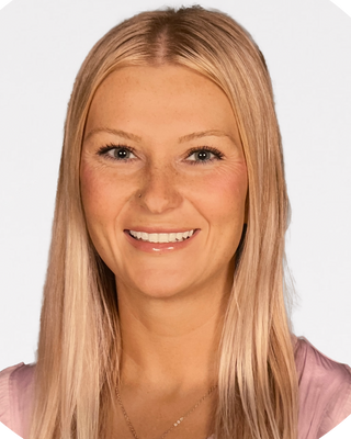 Photo of Anissa Bredemeyer, Counselor, LMHC